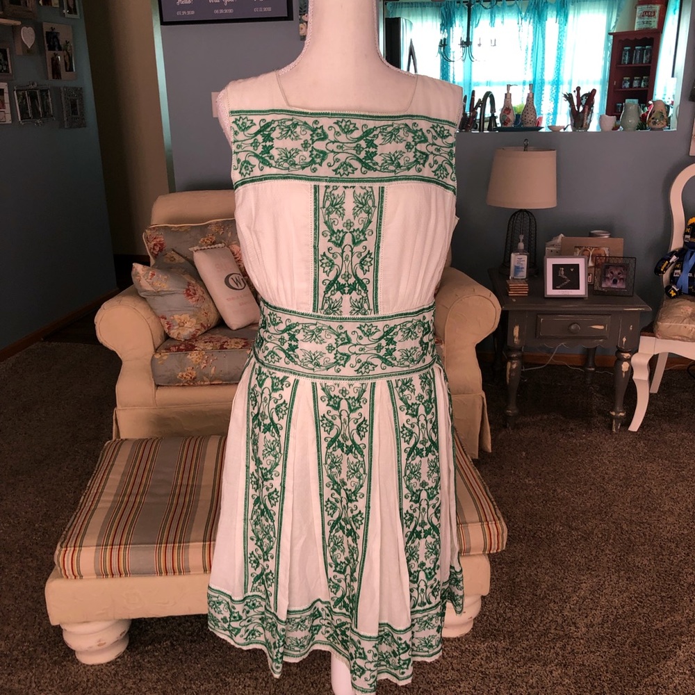 Max Studio dress size L.